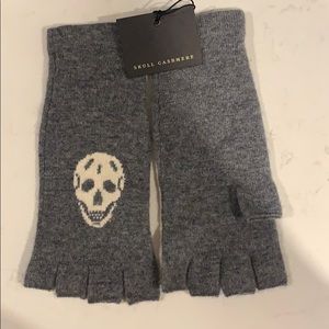 Skull Cashmere Gloves